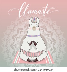 Lama al estilo de las caricaturas. Cita de nombre.Unicornio. Antecedentes de Mandala. Ilustración vectorial dibujada a mano. Elementos para tarjeta de felicitación, afiche, banners. Diseño de pantalones en T, portátil y adhesivo