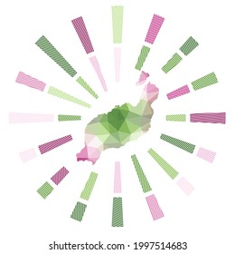 Quema de sol de Lanzarote. Rayos de rayas bajas y mapa de la isla. Ilustración vectorial limpia.