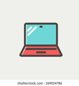 Línea delgada de icono de portátil para diseño plano de web y móvil, minimalista moderno. Icono del vector con contorno gris oscuro y color de desplazamiento en fondo gris claro.