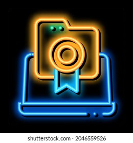 laptop screen screenshot neon light sign vector. Glowing bright icon laptop screen screenshot sign. transparent symbol illustration