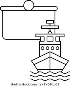 Um navio grande está navegando no oceano com uma faixa lateral. A bandeira é branca e preta e tem uma foto de um navio nela. O navio é o foco principal da imagem