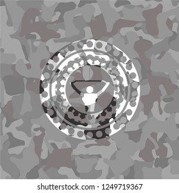 lat pull down, exercise icon on grey camo pattern