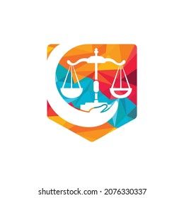 Plantilla de diseño del logotipo vectorial de Law Care. Diseño del logo de la firma de abogados. Plantilla de diseño del logotipo del vector del abogado.