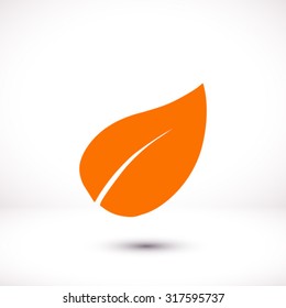 Leaf icon. Fresh natural product. Organic product simbol. Flat design style.
