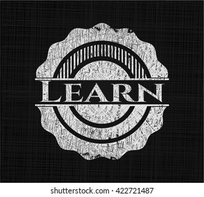 Aprender emblema de tiza, estilo retro, tiza o textura de pizarra