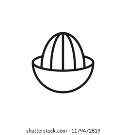 Lemon squeezer outline icon. linear style sign for mobile concept and web design. Juicer Squeezer simple line vector icon. Symbol, logo illustration. Pixel perfect vector graphics