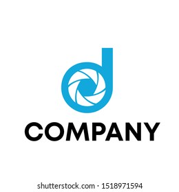 Lens camera with letter D logo
