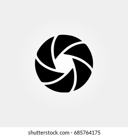 lens icon. vector sign symbol on white background