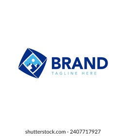 
LENSES AND MOUNTAINS MODERN LOGO