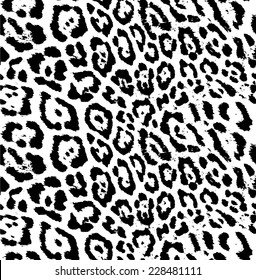 Leopard / cheetah skin seamless pattern, animal background, vector illustration