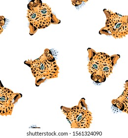 Leopard faces seamless pattern. Vector illustration.