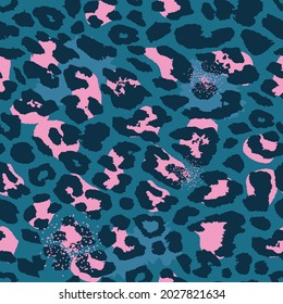 Leopard pattern design funny drawing seamless pattern. animal skin design Jaguar, cheetah, panther fur. Poster or t-shirt textile graphic design wallpaper, wrapping paper.