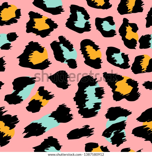 Leopard pattern design - funny  drawing seamless\
pattern. Lettering poster or t-shirt textile graphic design. /\
wallpaper, wrapping\
paper.