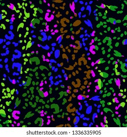 Leopard print animal skin pattern. Bright seamless pattern with leopard texture. Animal pattern.