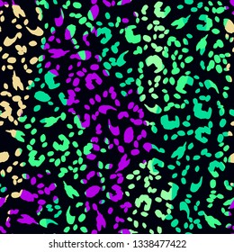 Leopard print animal skin pattern. Bright seamless pattern with leopard texture. Animal pattern.