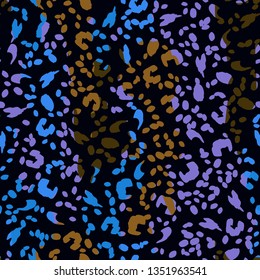 Leopard print animal skin pattern. Bright seamless pattern with leopard texture. Animal pattern.
