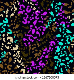 Leopard print animal skin pattern. Bright seamless pattern with leopard texture. Animal pattern.