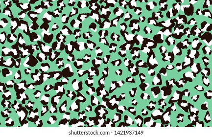 Leopard print design. Animal skin pattern. Vector illustration.
