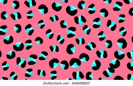 Leopard print design. Panther skin. Retro fabric pattern. Spotted fur texture. Animal print leopard. Vector illustration.