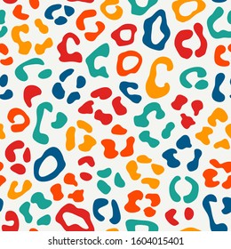 Leopard seamless pattern. Animal skin print. Repeating spots motif. Wildlife, natural camouflage texture. Savannah safari inspired background. Vector abstract wallpaper