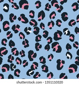 Leopard seamless pattern design. Vector illustration background 