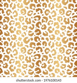 Leopard seamless pattern. Gold animal print. Elegant skin leopard, cheetah, panther or jaguar. Golden fashion pattern. Luxury fur background. Spot furry texture. Design prints. Abstract patern. Vector