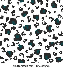 Leopard  seamless pattern.  hand drawn leopard pattern background