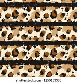 Leopard seamless pattern. Tiger skin print. Animal background. Vector illustration