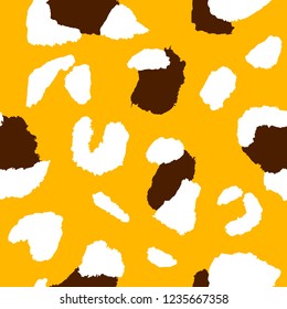 Leopard seamless pattern, vector illustration. Animal print, wild cat cheetah texture. Design for seamless wallpaper, fashion textile, background, fabric, cloth, wrapping, decor paper. African style.