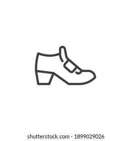 Leprechaun shoe line icon. linear style sign for mobile concept and web design. St Patricks Day shoe outline vector icon. Symbol, logo illustration. Vector graphics