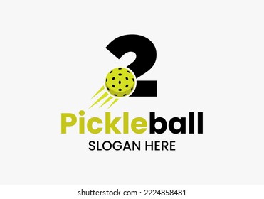 Logo-Konzept des Buchstabens 2 Pickleball mit bewegtem Pickleball-Symbol. Pickball-Logotype-Vektorvorlage