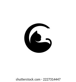 letra C y diseño vectorial de gato para iconos, símbolos o logotipos. adecuado para el logotipo de identidad de marca de tienda de mascotas