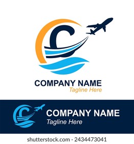 Letra C con logotipo de Onda y Avión Volador para Agencia de Viajes. Logotipo de diseño vectorial para etiqueta de transporte de viajes, turismo, publicidad de la compañía de vuelos