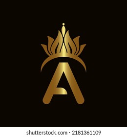Letra A Crown Logo. Logo de la corona en el diseño de la plantilla de vectores de la letra A.