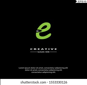 Letter E modern Logo icon monogram design. Vector graphic design template element. black background.