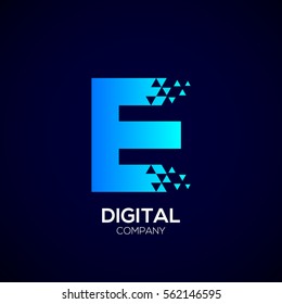 Logotipo de letra E Pixel, triángulo, color azul, tecnología y logotipo digital