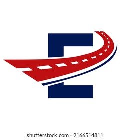 Logotipo de transporte de la letra E. Símbolo de signo de transporte del logotipo de la ruta E