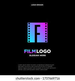 Logo inicial de la letra F para la plantilla de diseño de películas y videografías de cine