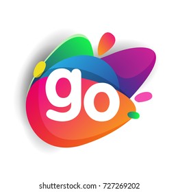 Logotipo Letter GO com fundo colorido respingo, design de logotipo combinação de letras para indústria criativa, web, negócios e empresa.