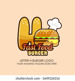 Carta H Diseño con logotipo de hamburguesa rápida para la marca de comida y menú restaurante o cafetería con sombrero de chef en fondo rosa. Ilustración del vector de letras. Concepto de plantilla de diseño