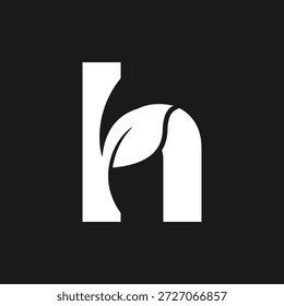 Letra H design de ícone de logotipo folha com uma forma de letra moderna e minimalista integrada com elementos de folha naturais. Este logotipo limpo e criativo simboliza conceitos ecológicos, orgânicos, de sustentabilidade, natureza, energia verde, bem-estar, agricultura e ambientais. Design simples, elegante e versátil, adequado para marcas, identidade de start-up, embalagens, cosméticos, saúde e empresas ecologicamente corretas. Ideal para uso de logotipo, ícone e identidade da marca.