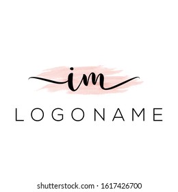 Letter im handwriting logo with luxury elegent modern style perfect for , beauty , wedding photography , spa , makeup logos 