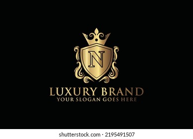 carta Marca inicial N elegante logotipo de lujoso monograma o plantilla de insignia con pergaminos y corona real, perfecto para proyectos de marca de lujo
