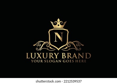 carta Marca inicial N elegante logotipo de lujoso monograma o plantilla de insignia con pergaminos y corona real, perfecto para proyectos de marca de lujo
