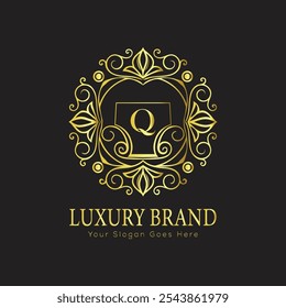 letter Initial Q elegant luxury monogram logo 
