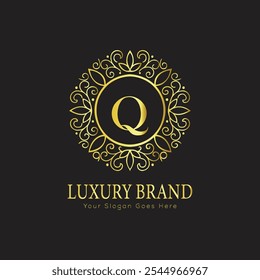 letter Initial Q elegant luxury monogram logo 
