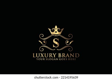 carta Marca inicial S elegante logotipo de lujoso monograma o plantilla de insignia con rollos y corona real, perfecto para proyectos de marca de lujo
