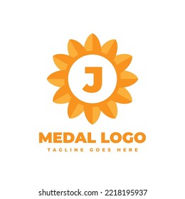 elemento de diseño del logotipo del vector de la medalla de flores de la letra J