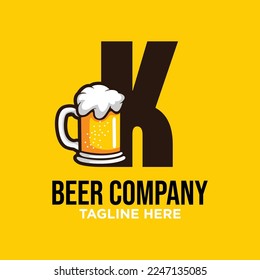 Inspiración de la plantilla de diseño del logotipo de la cerveza de K, Ilustración vectorial.