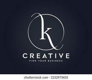 Letra K vector de logotipo de negocios cursivo 